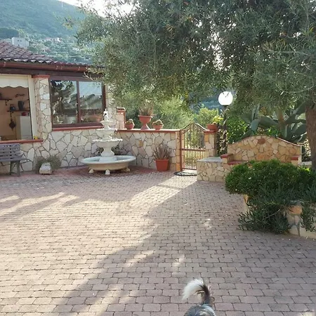 Vintage House *